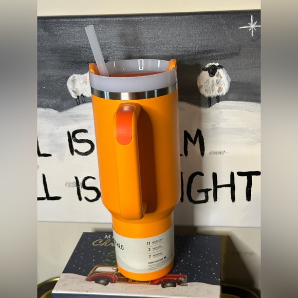 NIB Stanley 40 oz. Quencher H2.0 FlowState. Retail $45.00 - Picture 3 of 5